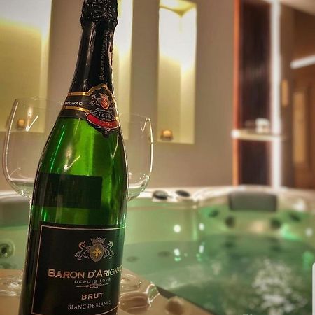 Spa Pleasure Apartman Újvidék Kültér fotó